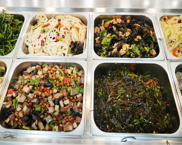 如何在活动用餐场所获得优惠？